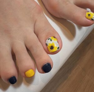 フットネイルで足元のおしゃれを☆彡